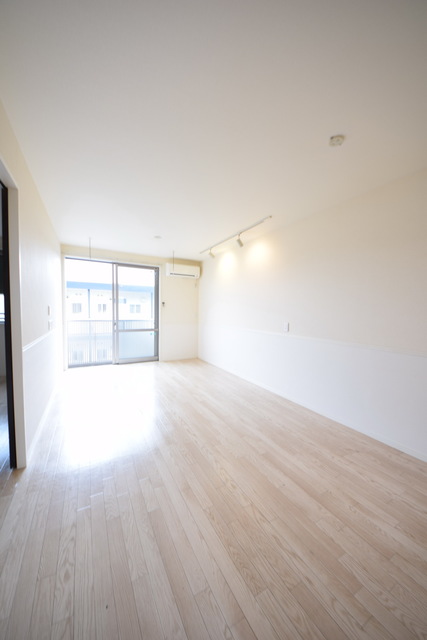 居室・リビング　～ゆったりリビング～