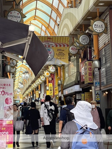 ショッピングセンター　中野ブロードウェイ（ショッピングセンター）まで396m