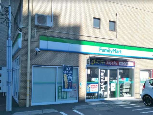 コンビニ　ファミリーマート　横須賀衣笠店（コンビニ）まで1359m