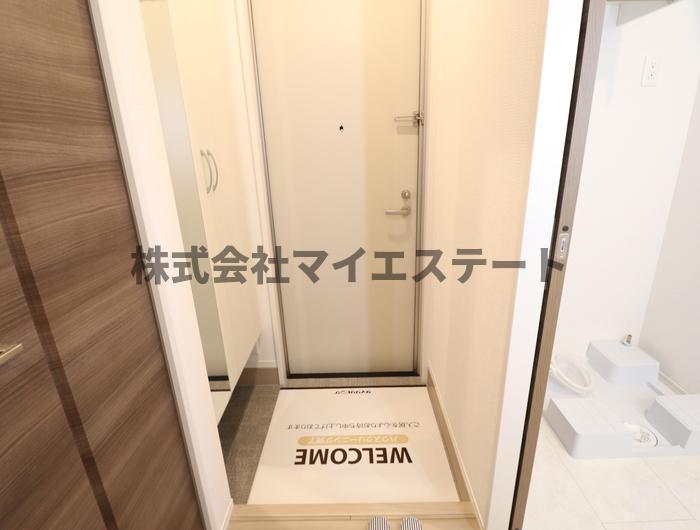 玄関　別部屋写真使用
