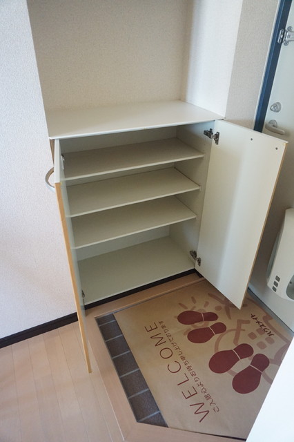 玄関　シューズボックス