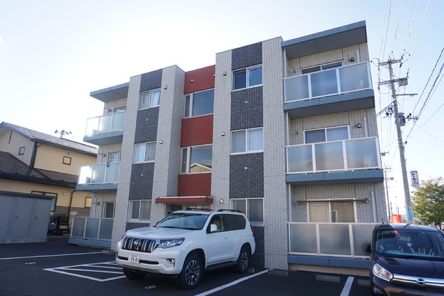 建物外観　２０２３年１０月撮影