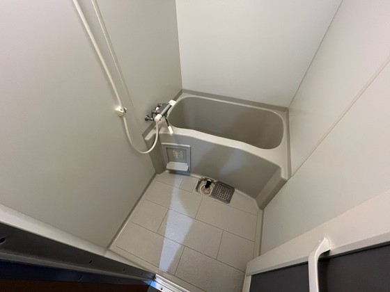 バス・シャワールーム　※別部屋の写真です