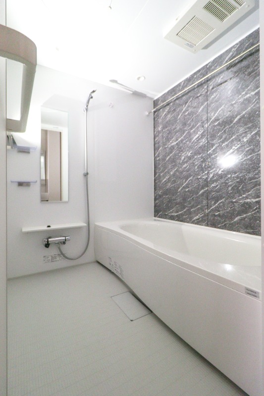 バス・シャワールーム　図面と現状に相違がある場合には現状を優先