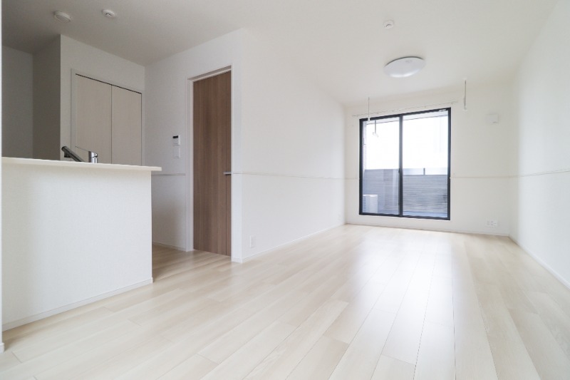 居室・リビング　図面と現状に相違がある場合には現状を優先