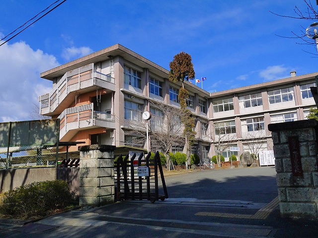 高校・高専　京都府立 木津高等学校（高校・高専）まで799m