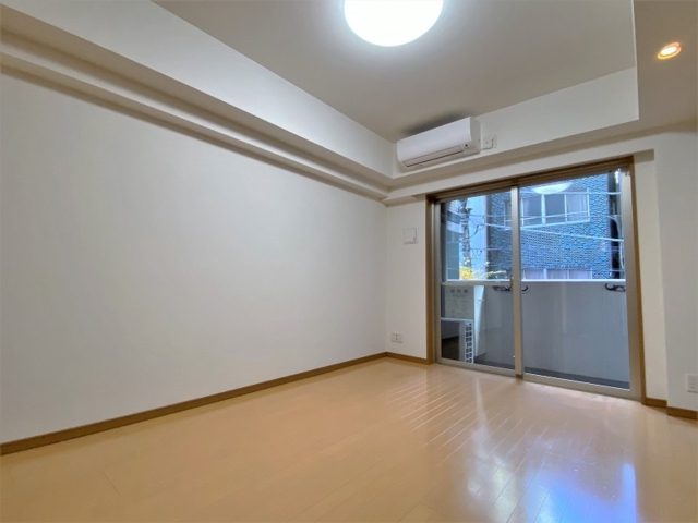 居室・リビング　居間