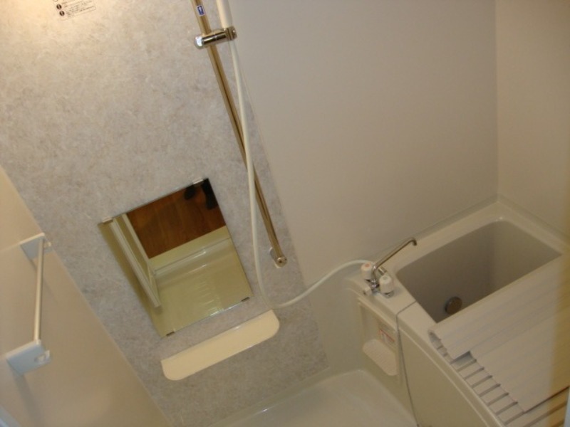 バス・シャワールーム　図面と現状に相違がある場合には現状を優先