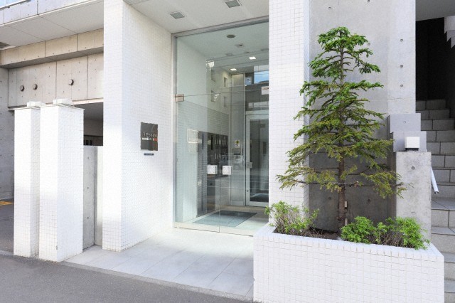 エントランス　建物の内部です