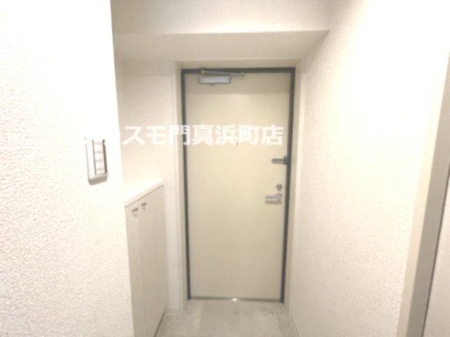 玄関　(参考)同マンション他部屋の写真