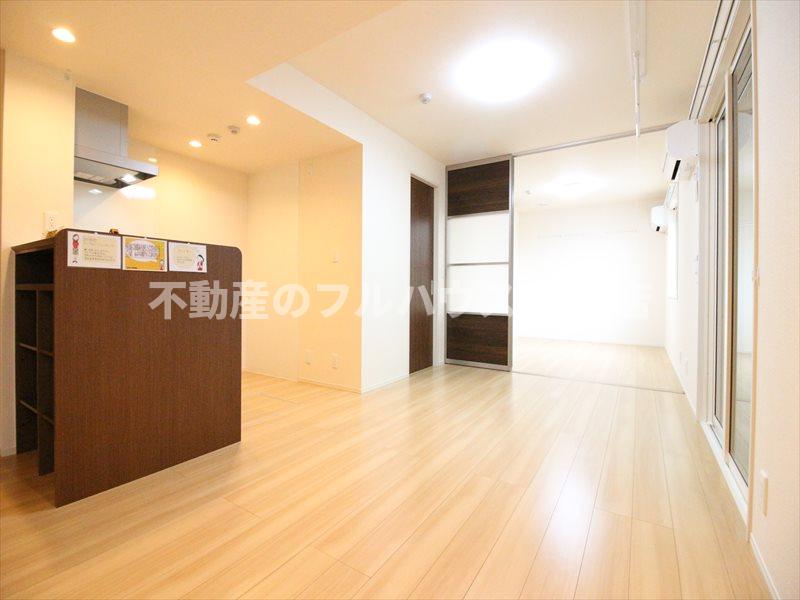 居室・リビング　写真は同型別室