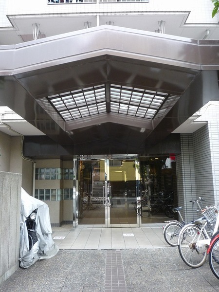 エントランス　毎日通るエントランスはこのようになっています