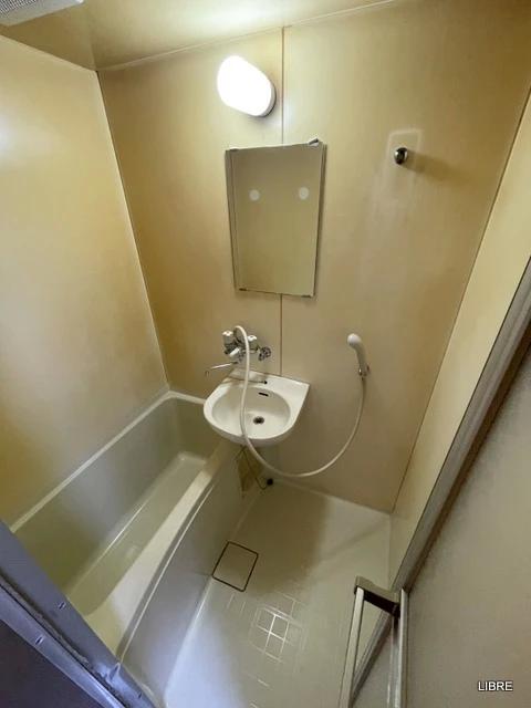 バス・シャワールーム　バス・トイレ別