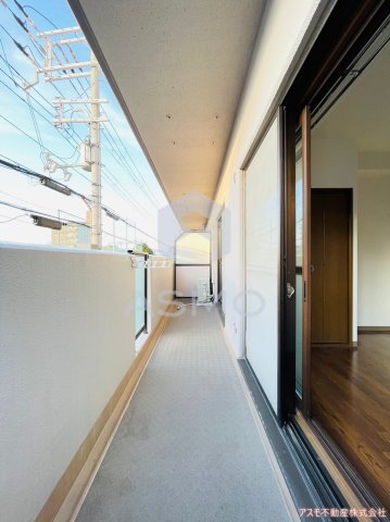 バルコニー　同マンション別部屋　参考写真