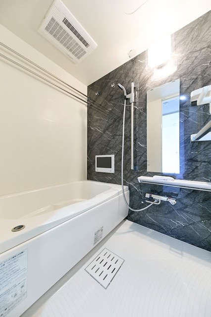 バス・シャワールーム　※写真は同タイプ住戸です。