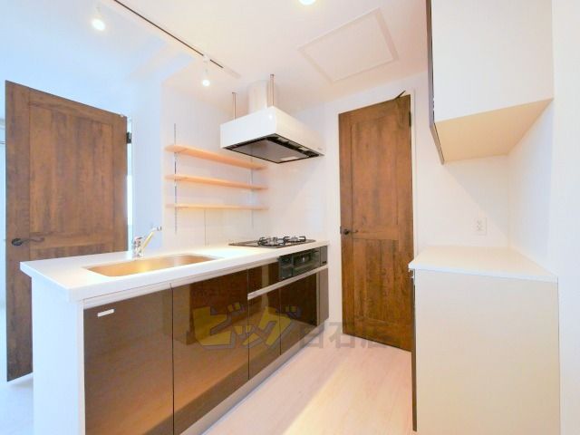 キッチン　人気の対面式システムキッチンです♪