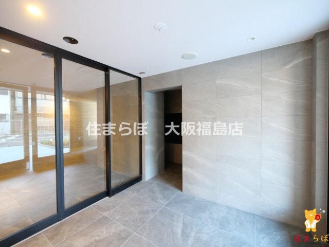 エントランス　共用部の印象も大切に