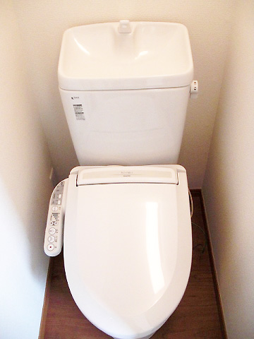 トイレ　温水洗浄機能付トイレ☆（同一仕様写真）