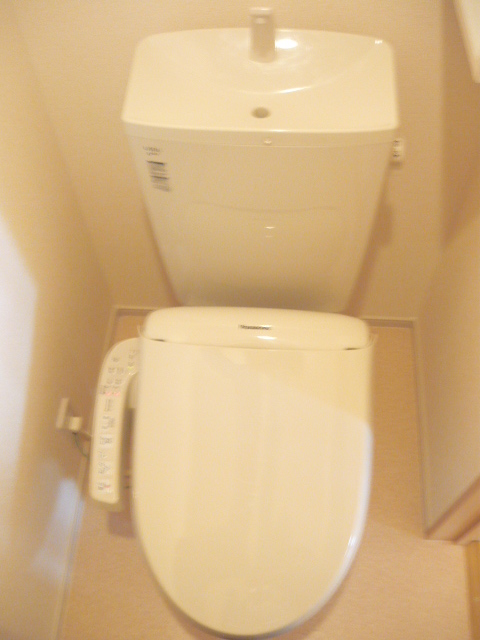トイレ　ゆったりとした空間のトイレです