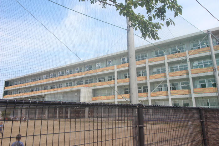 小学校　仙台市立高砂小学校（小学校）まで150m