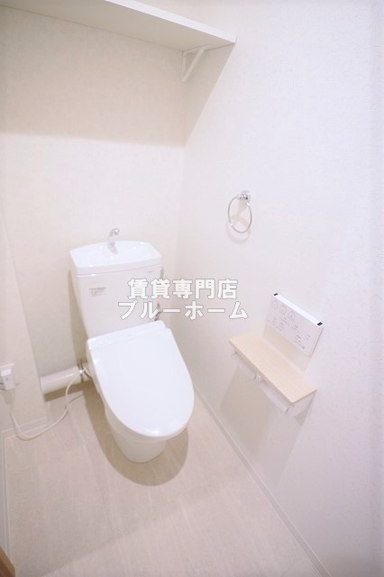 トイレ　ウォシュレット付き！