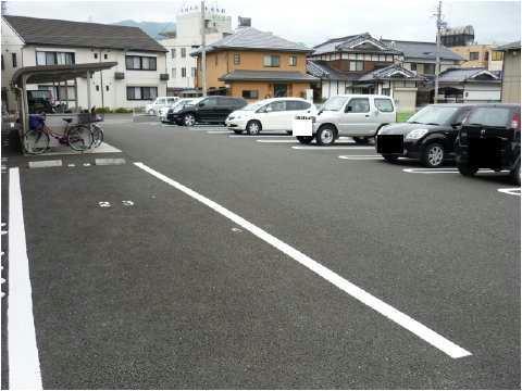駐車場　駐車場