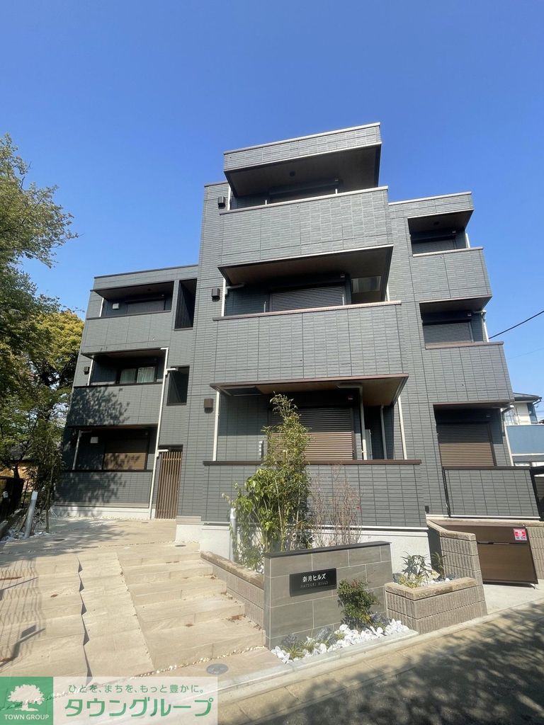 建物外観　お問い合わせは、タウンハウジング上尾店へ