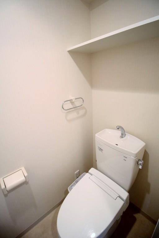トイレ　清潔感のあるトイレです