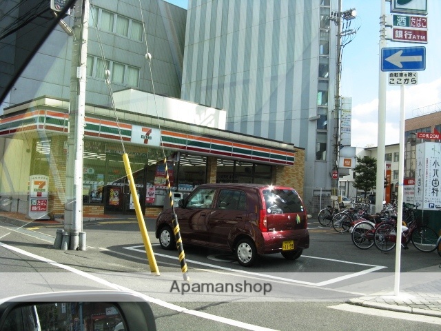 コンビニ　セブンイレブン（コンビニ）まで472m