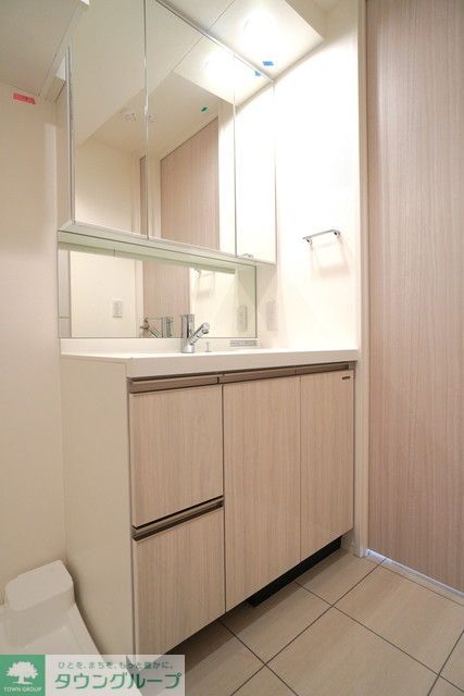 洗面設備　※写真は同タイプ住戸です。