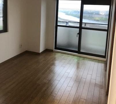 居室・リビング　室内
