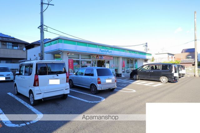 コンビニ　ファミリーマート早田栄町店（コンビニ）まで199m