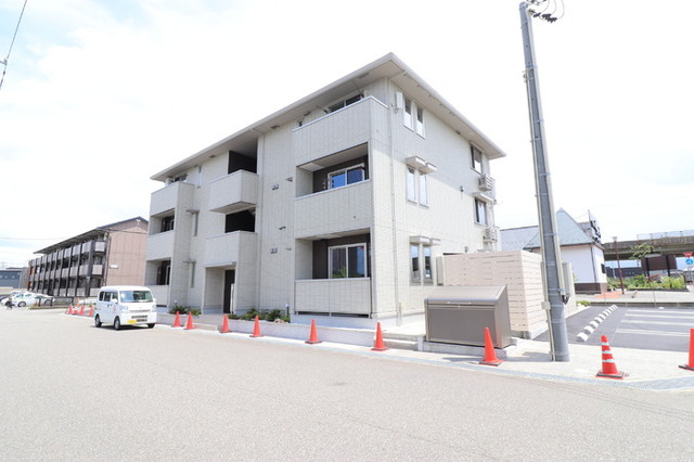 建物外観　建物外観