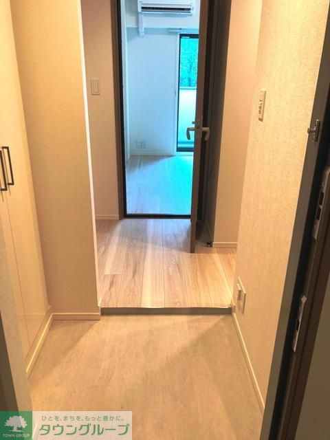 玄関　※写真は同タイプ住戸です。