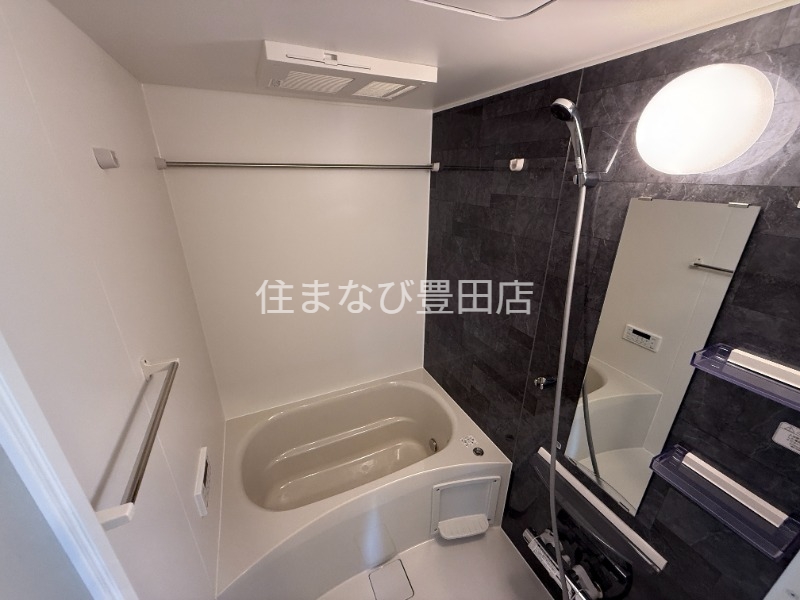 バス・シャワールーム　同型完成モデル