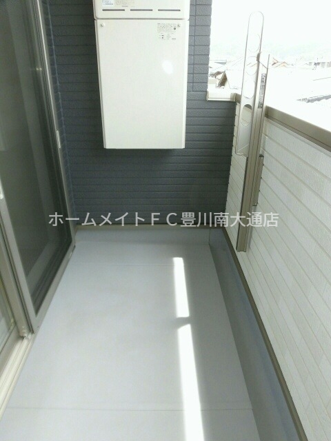 バルコニー　階段