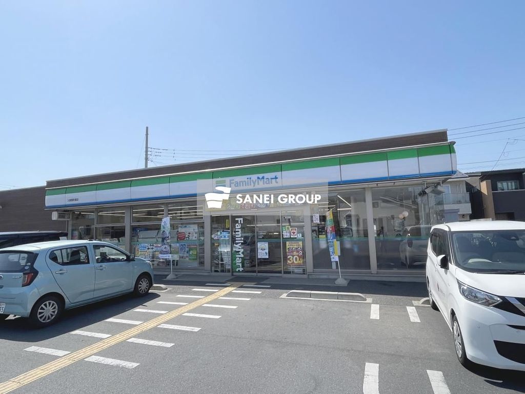 コンビニ　ファミリーマート入間扇町屋店（コンビニ）まで570m