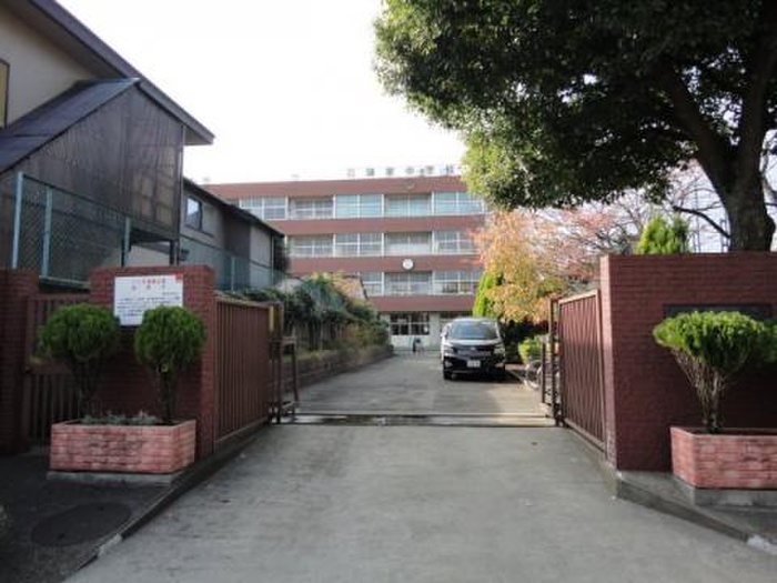 中学校　領家中学校（中学校）まで820m