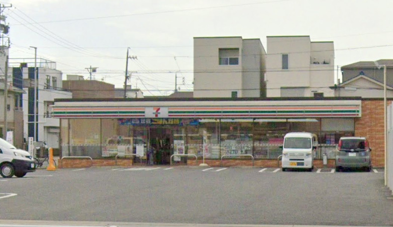 コンビニ　セブンイレブン 名古屋薬師通2丁目店（コンビニ）まで323m
