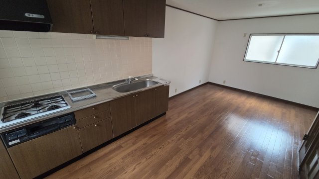 西宮市小松北町タウンハウスの居間写真