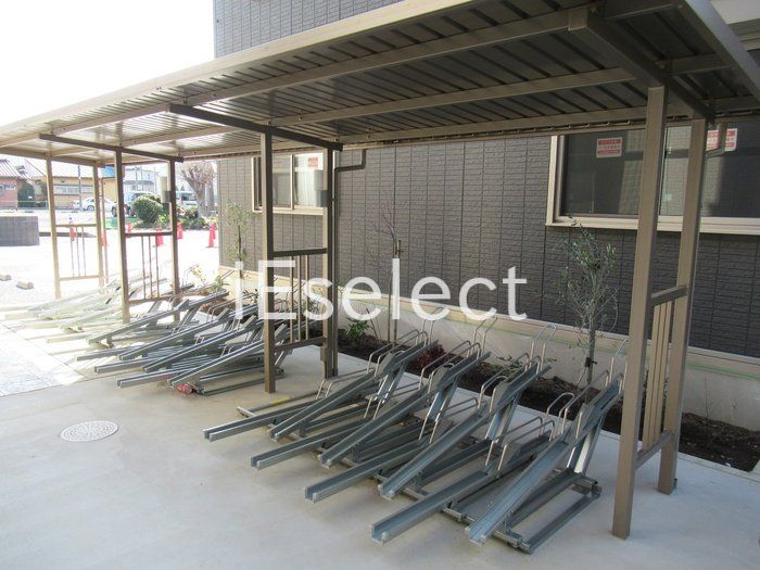 その他共有部分　屋根付き駐輪場