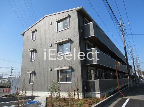 建物外観　2026年3月完成、ペット可、都市ガス、インターネット無料