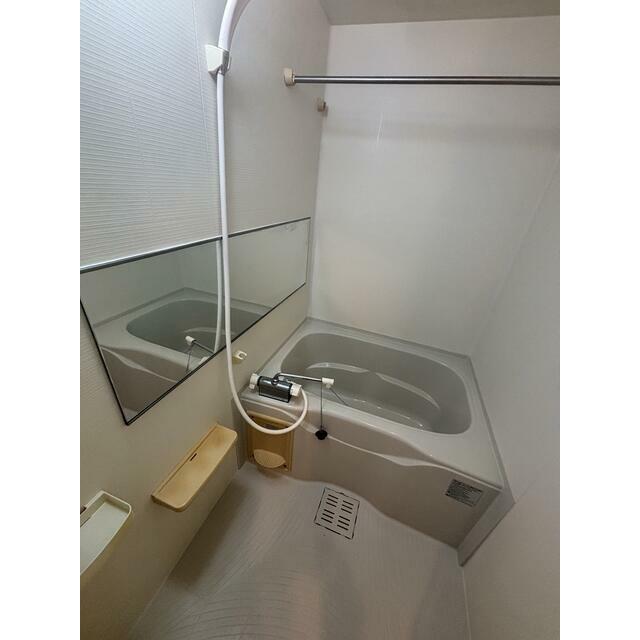 バス・シャワールーム　※室内写真は別部屋です