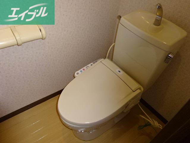トイレ　シャワー付トイレ