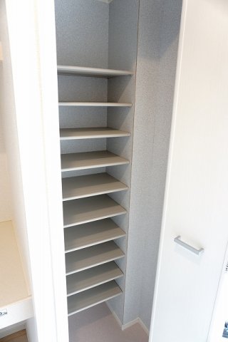 その他部屋・スペース　明るい色調の室内です