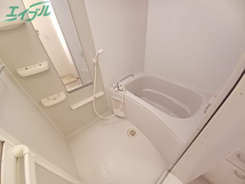 バス・シャワールーム　別部屋反転タイプ写真
