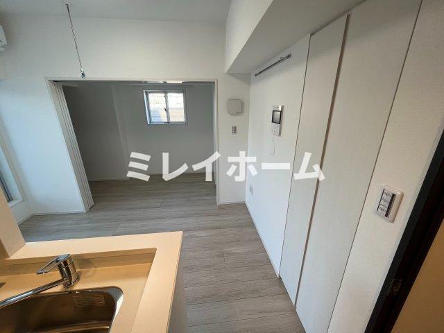 居室・リビング　同建物内、別のお部屋の参考写真になります。