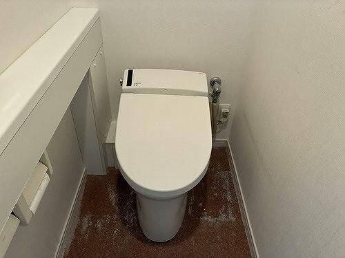トイレ　落ち着いたトイレです