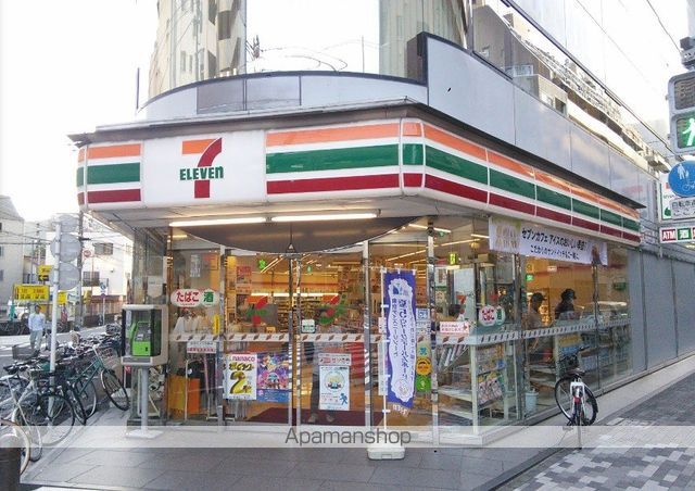 コンビニ　セブンイレブン京急蒲田駅前（コンビニ）まで240m