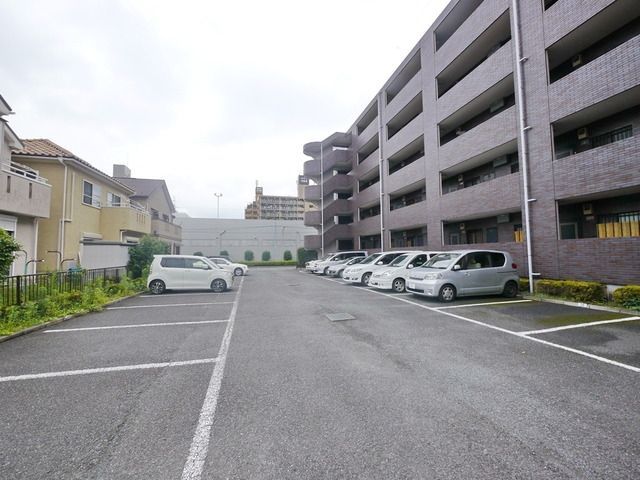 駐車場　★敷地内の駐車場です★